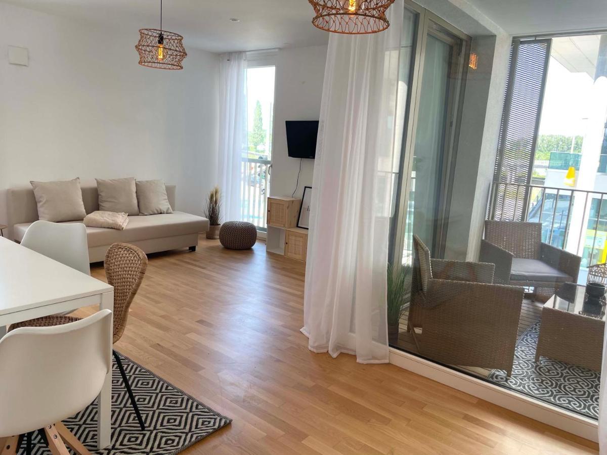 Urban Oasis: Stylische Wohnung 维也纳 外观 照片