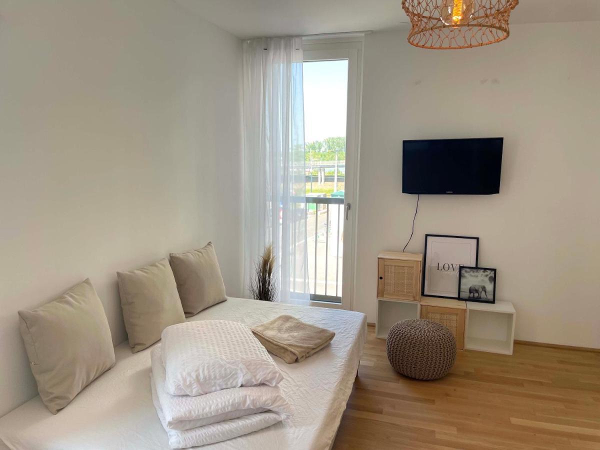 Urban Oasis: Stylische Wohnung 维也纳 外观 照片